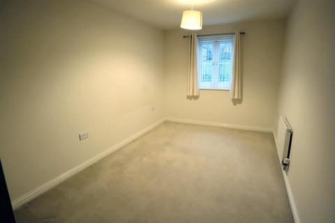 2 bedroom apartment to rent, John Clare Close, Oakham LE15