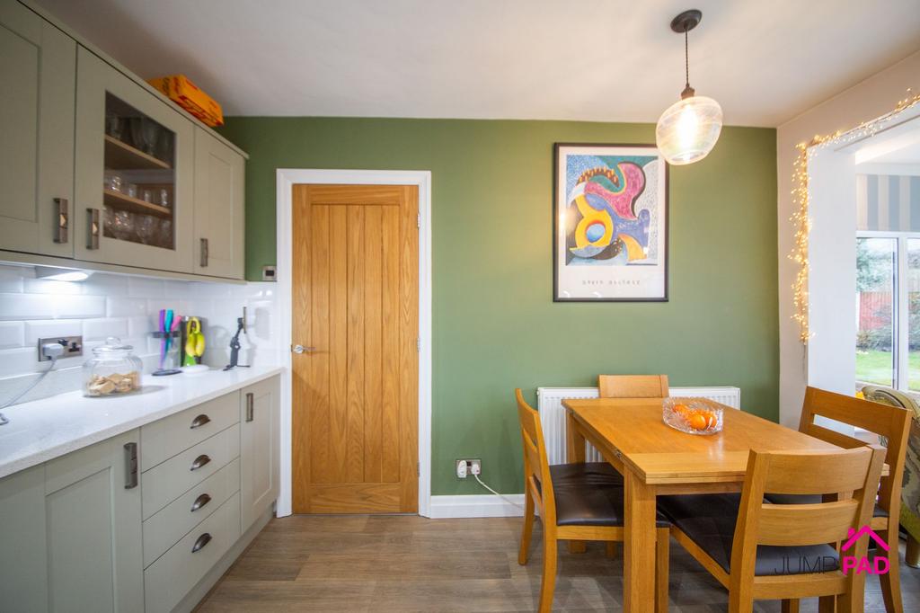 Kitchen/Dining room