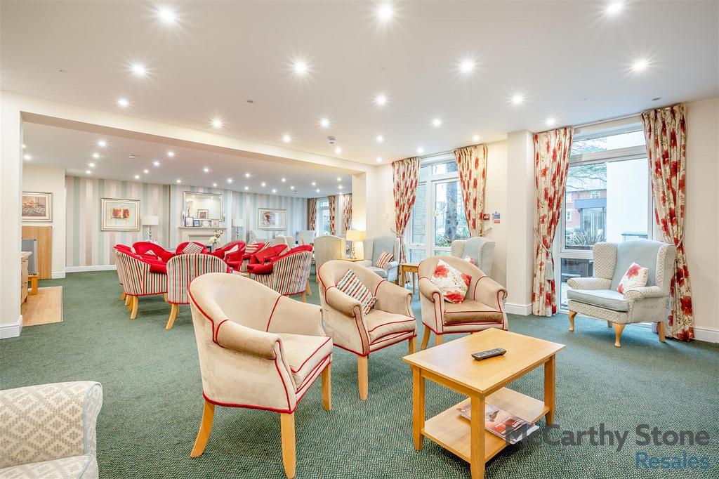 8676739-interior37.jpg