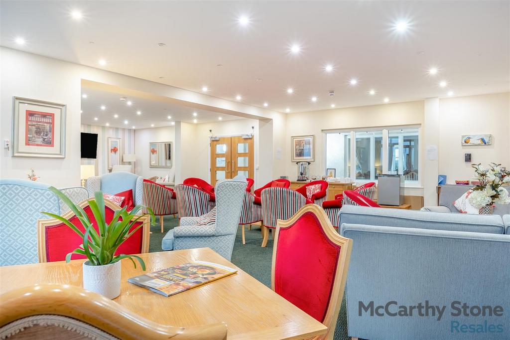 8676739-interior39.jpg