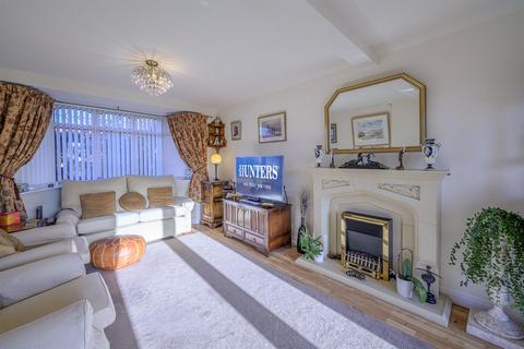 3 bedroom semi-detached house for sale, Fairfield Road, Wordsley, DY8 5UJ