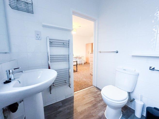 Windsor-crescent-ha9-9an-1040140