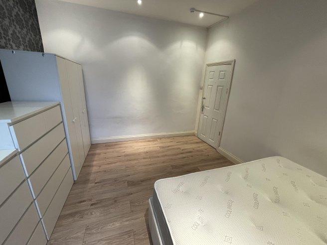 Ivy-road-nw2-6sy-1040226