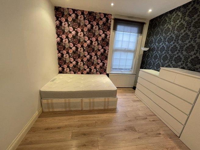 Ivy-road-nw2-6sy-1040228