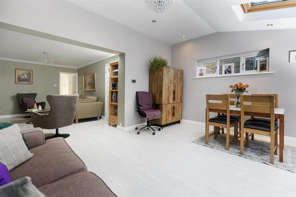 Garden/Family Room