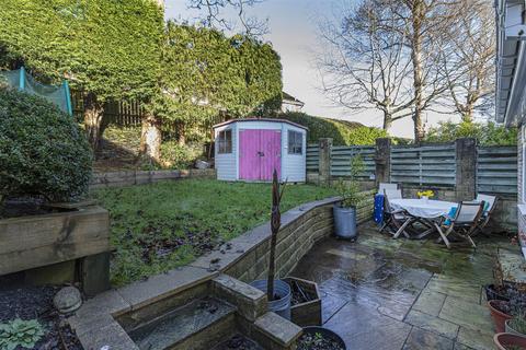 4 bedroom detached house for sale, Lytham Way, Huddersfield HD3