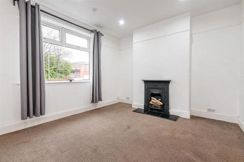 3 bedroom end of terrace house for sale, Railway Road, Chorley