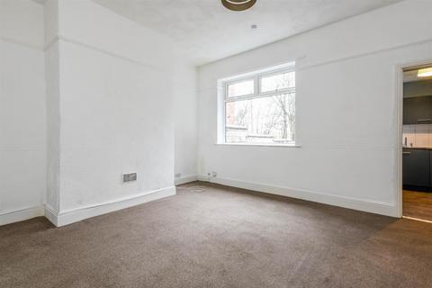 3 bedroom end of terrace house for sale, Railway Road, Chorley