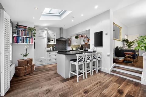 undefined, Laurel Road, London, SW20