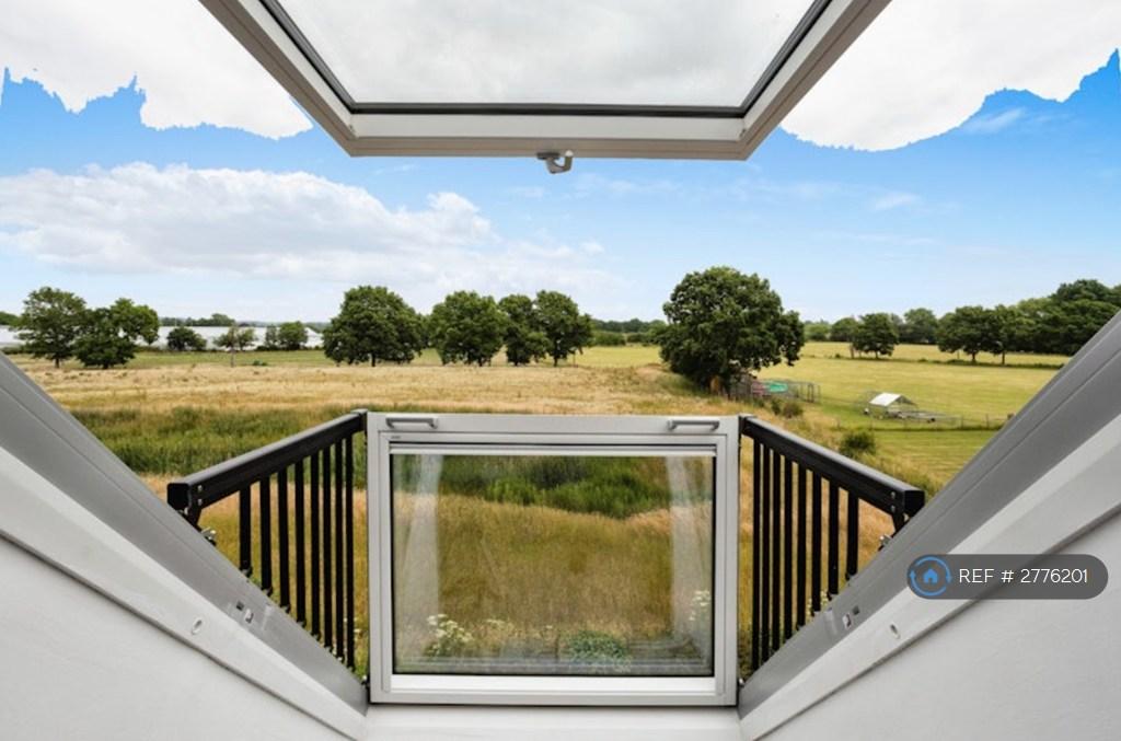 Top-Floor Balcony