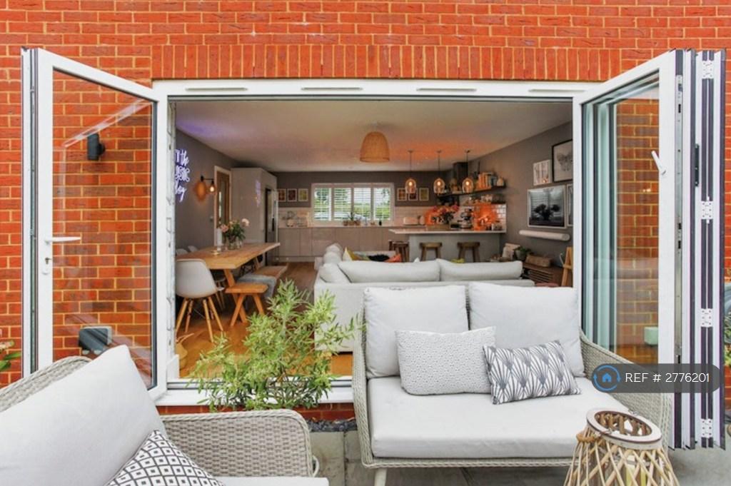 Bi-Fold Doors To Patio/Kitchen