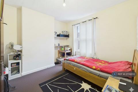 3 bedroom terraced house to rent, Selborne Street, Derby, DE24