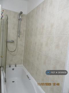 3 bedroom flat to rent, Roseangle, Dundee, DD1
