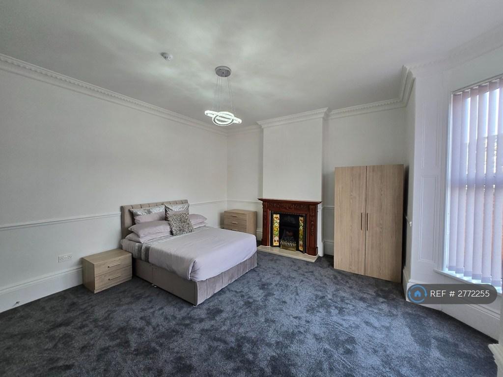 House in Sheffield, Pitsmoor, South Yorkshire - View 3