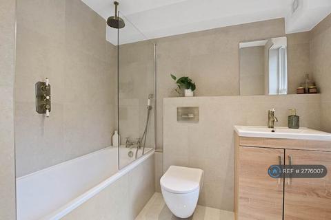 2 bedroom flat to rent, Vicarage Gate, London, W8