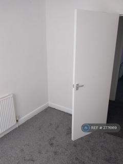 2 bedroom flat to rent, Irthing Avenue, Newcastle Upon Tyne, NE6