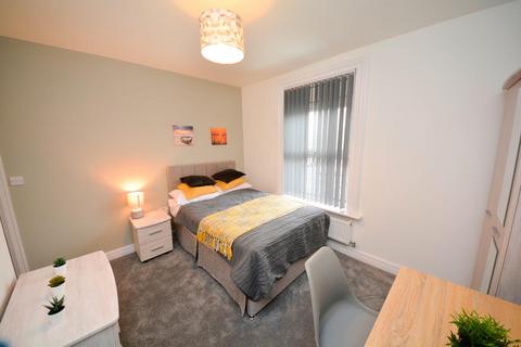 1 bedroom flat to rent, Hardshaw Street, St Helens, WA10 1JN
