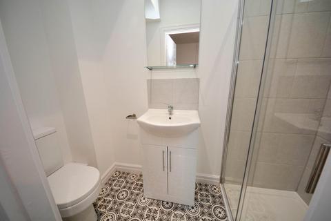 1 bedroom flat to rent, Hardshaw Street, St Helens, WA10 1JN