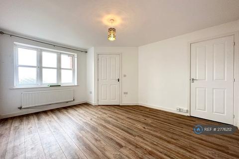 3 bedroom semi-detached house to rent, Lapham Vale, Salisbury, SP2