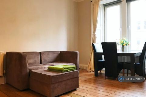 undefined, Cathcart Place, Edinburgh, EH11