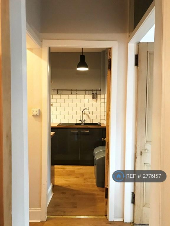 Kitchen Entrance 1/2