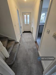 3 bedroom end of terrace house to rent, Harvey Road, Slough, SL3
