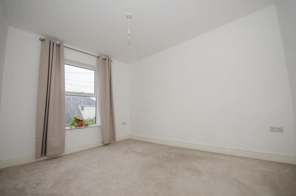 Bedroom two.jpg