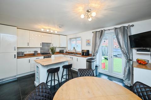 4 bedroom terraced house for sale, Scollins Court, Ilkeston, DE7