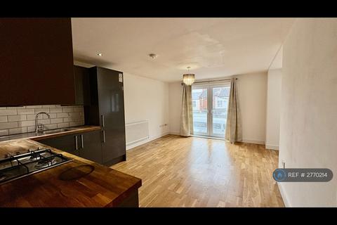 2 bedroom flat to rent, St. Edmunds Road, Northampton, NN1