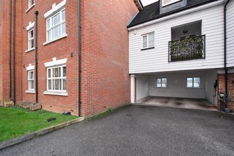 undefined, Walter Mead Close, Ongar