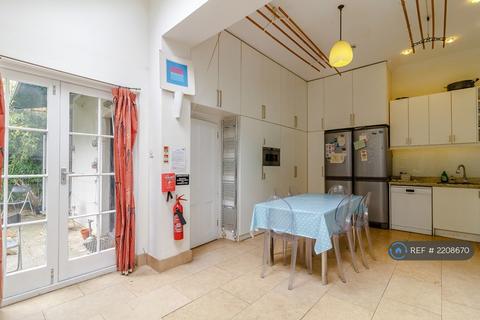 undefined, Knatchbull Road, London, SE5