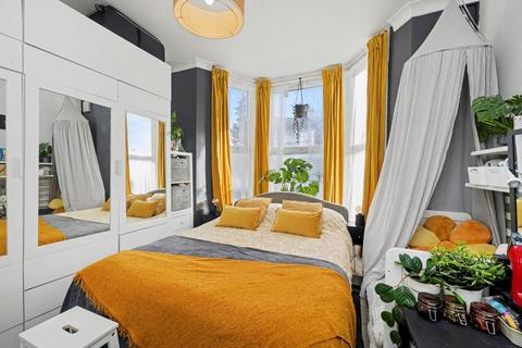 1 bedroom apartment for sale, Northbrook Road, Ilford IG1