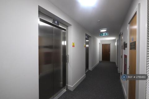 1 bedroom flat to rent, Morello House, London, E14