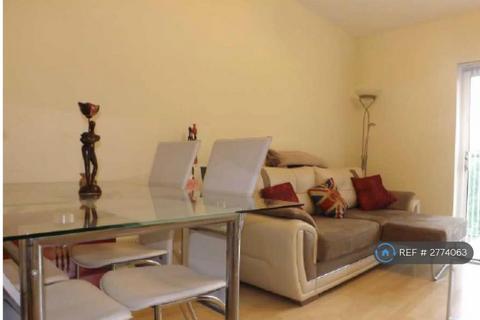 1 bedroom flat to rent, Catalpa Court, London, SE13