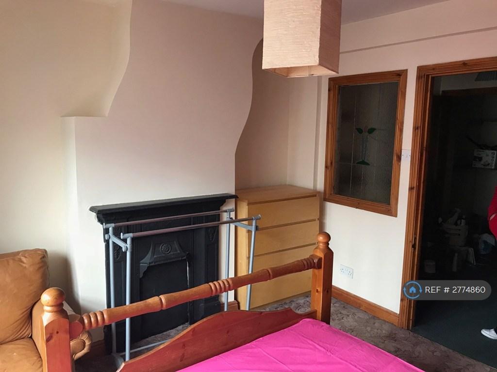 Bedroom, Armchair, Drawers