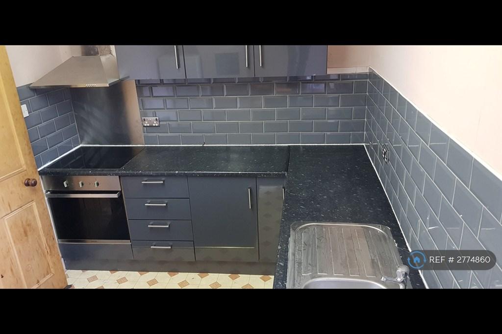 Kitchen Units And Sink