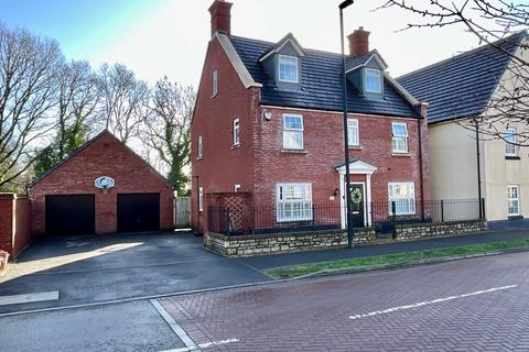 5 bedroom detached house for sale, Ffordd Tir Brychiad, Cwmbran NP44
