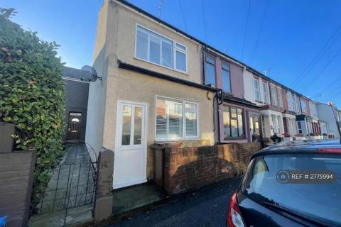 2 bedroom terraced house to rent, Burnt Oak Terrace, Gillingham, ME7