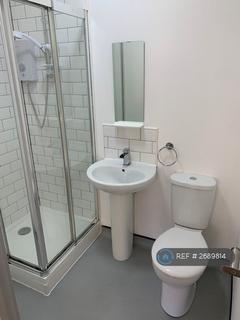 Studio to rent, Llanfair Buildings, Swansea, SA1