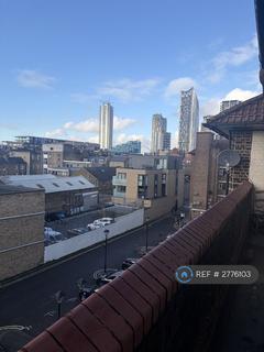 1 bedroom in a flat share to rent, Cowper House, London, SE17