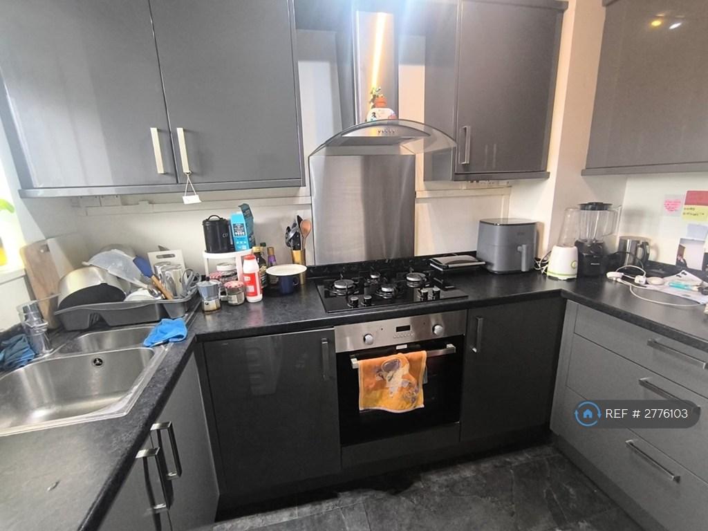 Kitchen 2