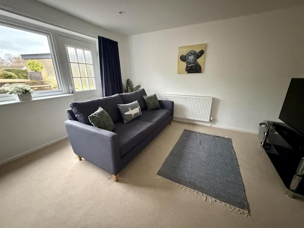 TV Room/Bedroom 5