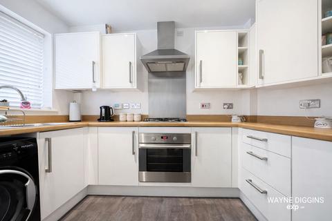 2 bedroom terraced house for sale, Liddell Drive, Basildon SS14