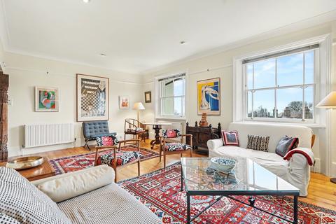 3 bedroom apartment for sale, Oak Hill Park, London, NW3
