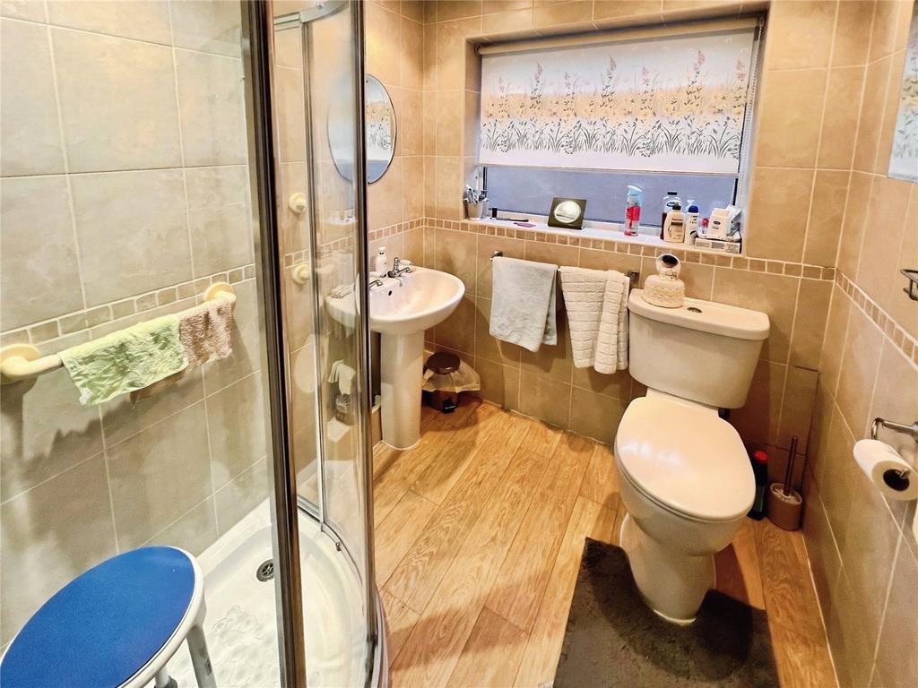 Shower Room WC