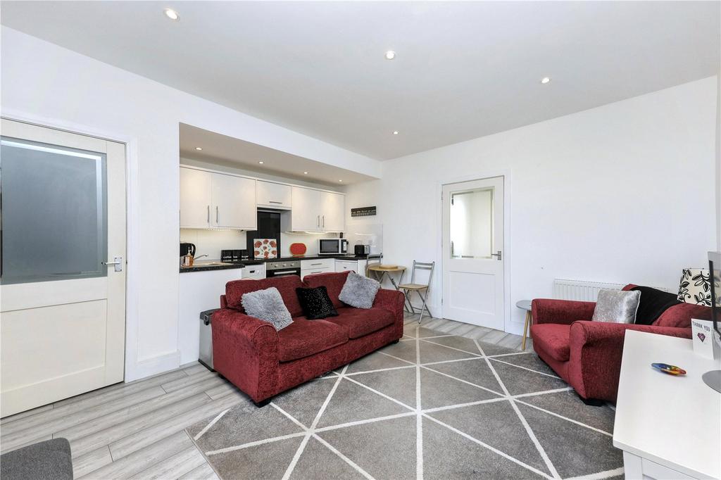 Living Room/Kitchen