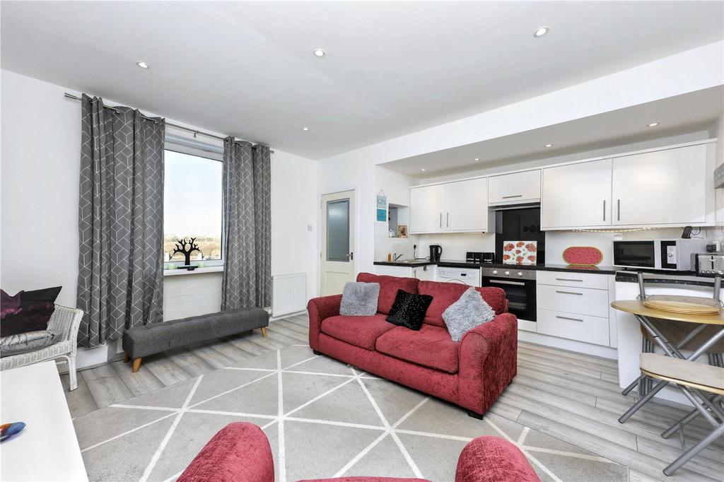 Living Room/Kitchen
