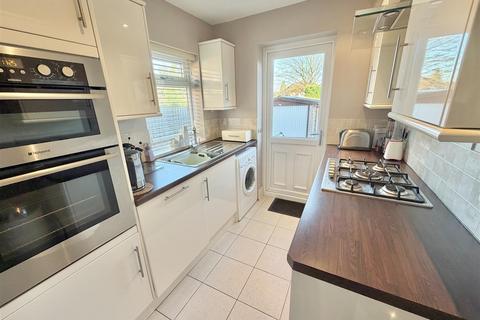 3 bedroom semi-detached house for sale, Dumber Lane, Sale