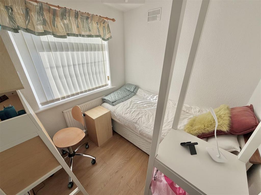 Bed 3