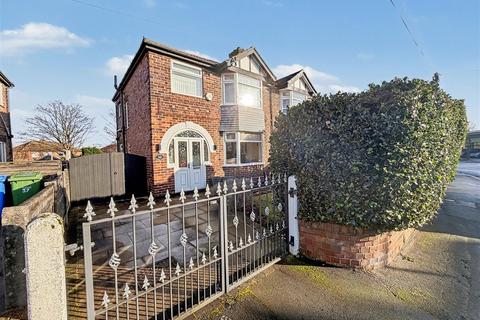 3 bedroom semi-detached house for sale, Dumber Lane, Sale